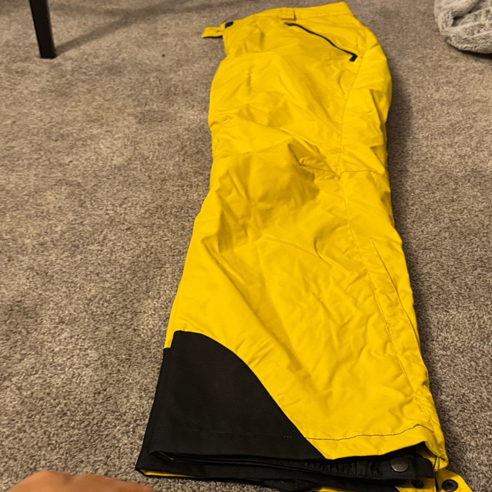 Obermeyer Yellow Ski Pants with Black Accents